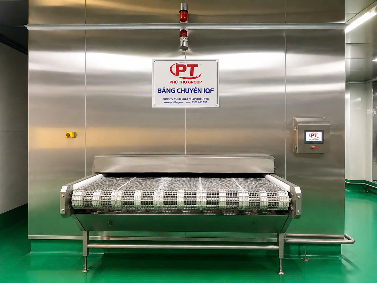 Cận cảnh mắt lưới Inox 304 của băng tải IQF giúp gió lạnh lưu thông tốt