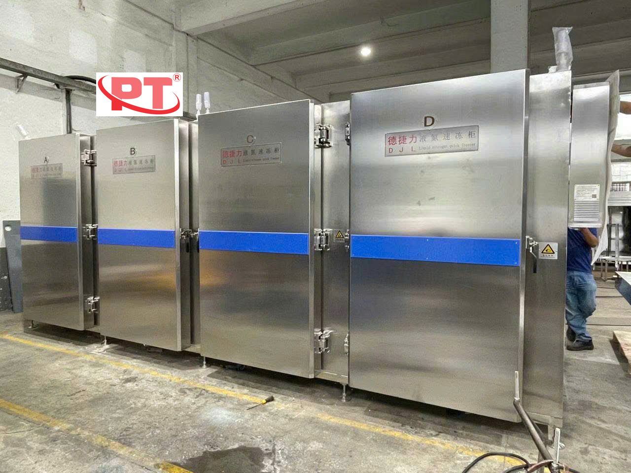 Cấu tạo chi tiết bên trong băng chuyền IQF nitơ lỏng